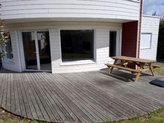 Detente A Granville Yquelon Exterior foto